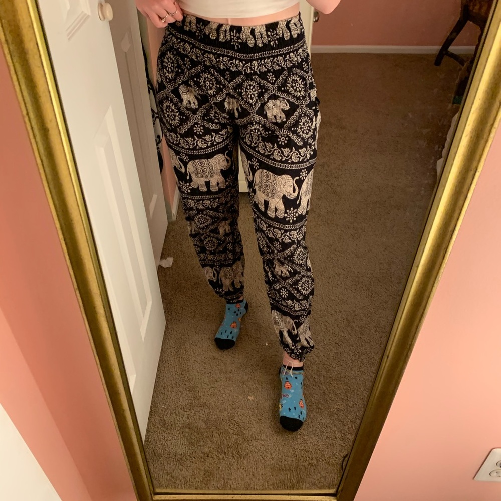 Lightweight Jogger Elephants Pants